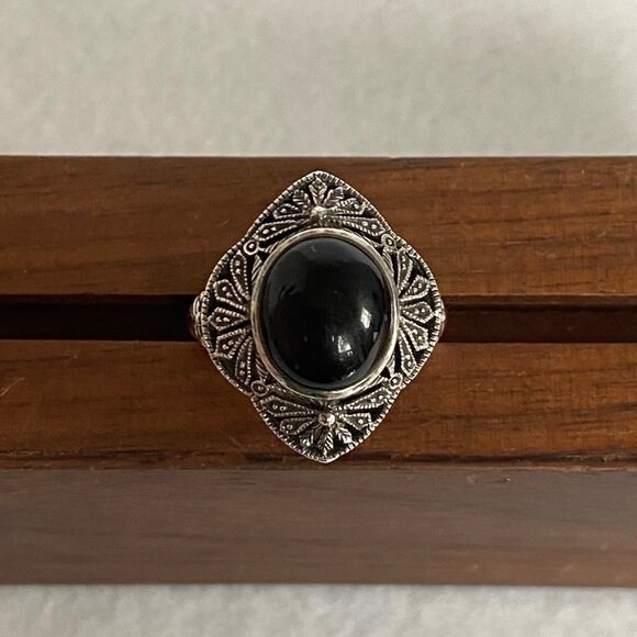 Sterling Silver 925 Thailand Scrollwork Filigree Oval Black Onyx Ring Sz 6.75 - Picture 12 of 16